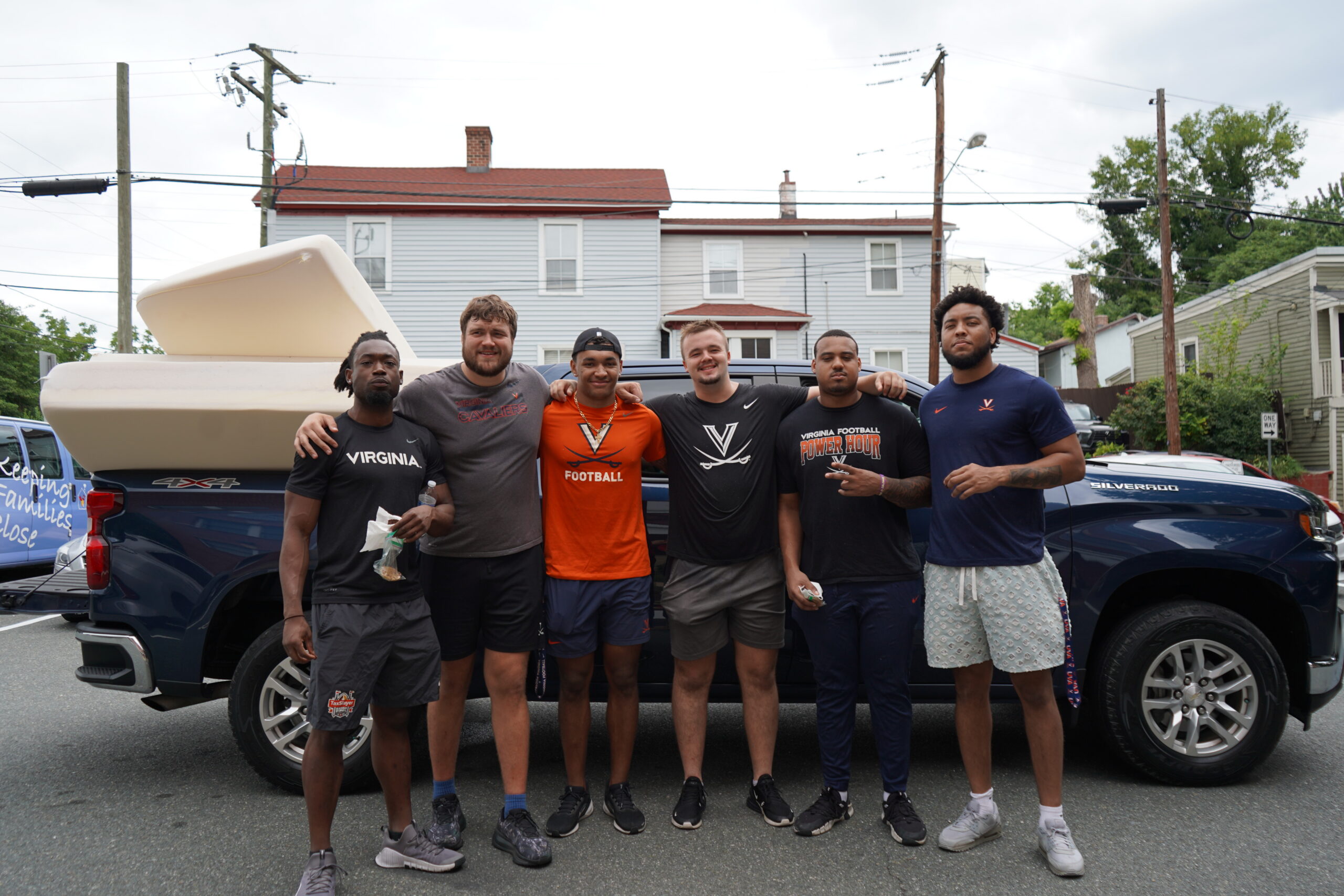 UVA Football lends helping hand at Ronald McDonald House